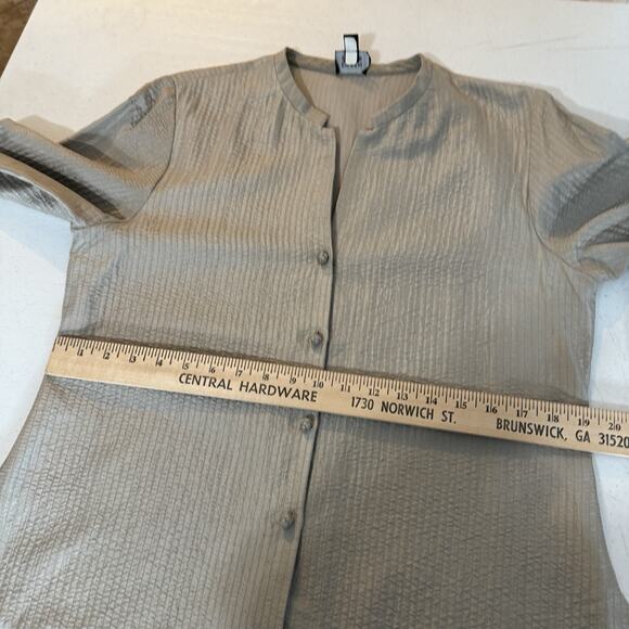 Eileen Fisher Silk Blend Textured Button Blouse Sz M Taupe Old Money Luxury - Picture 10 of 11